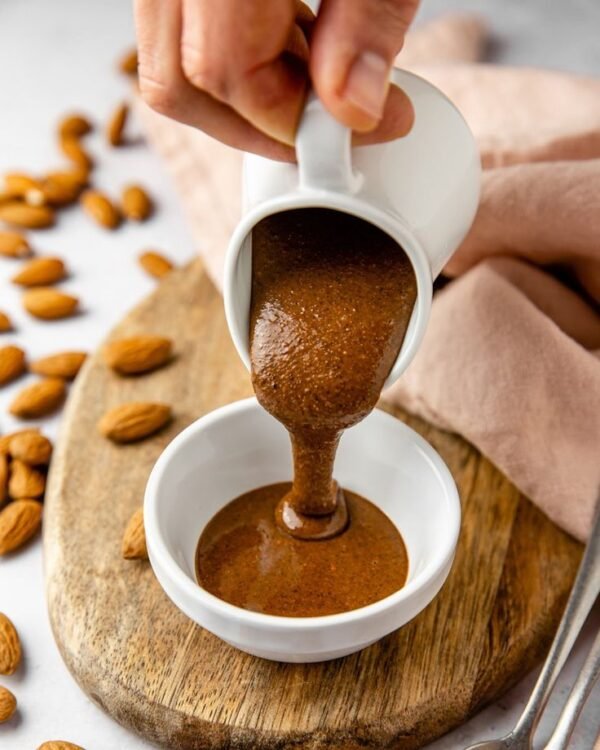 Amlou (pâte berbère amandes, miel, huile d’argan)